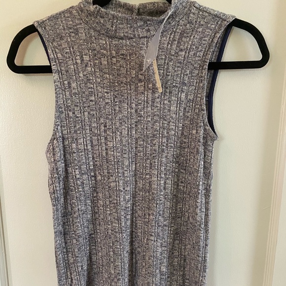 Anthropologie Pure + Gold tank, XS - Picture 2 of 5